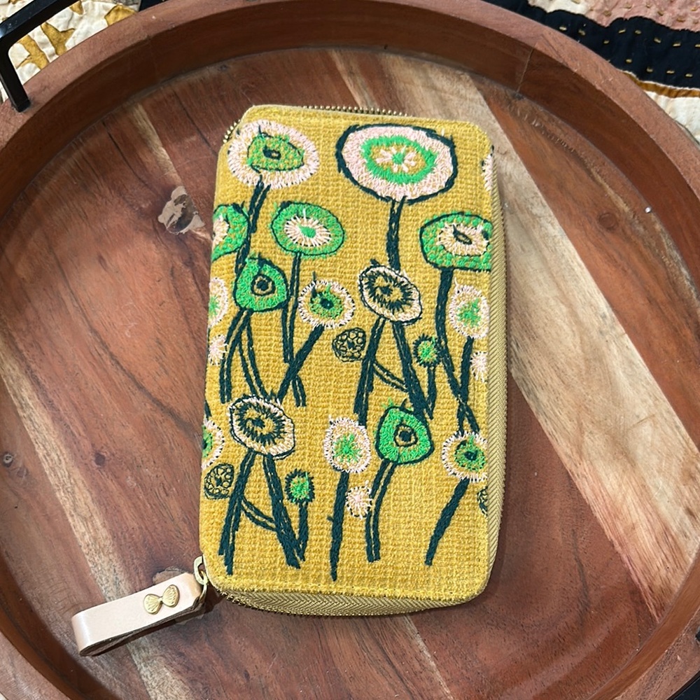 Hobonichi Techo Weeks Cover [Wallet-Size/Cover Only] mina perhonen: path (Camel)